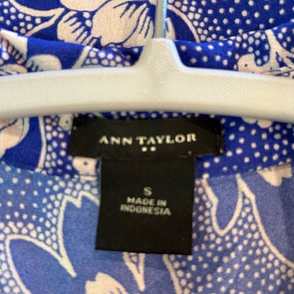 Ann Taylor blouse - Picture 3 of 3